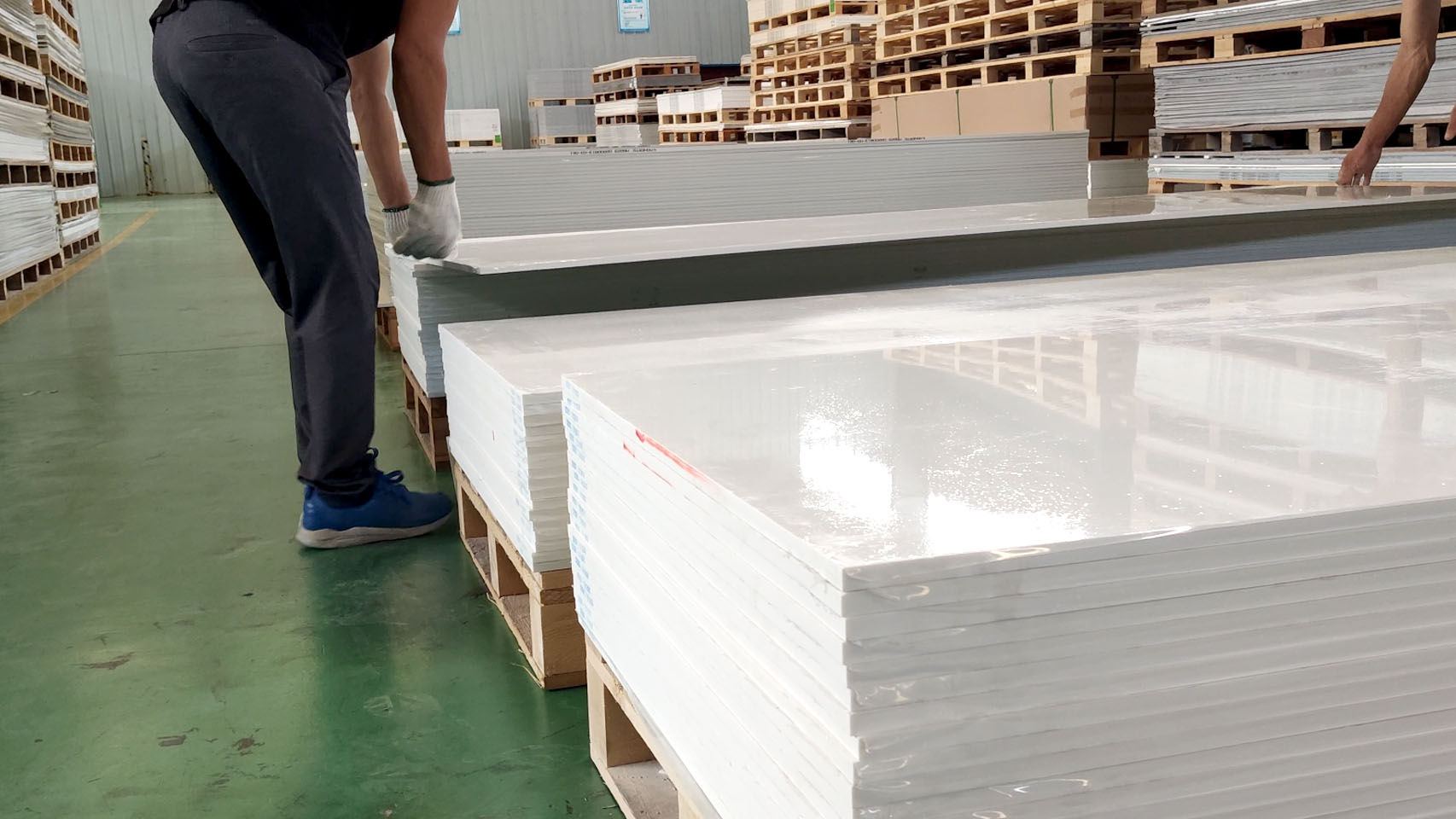 Artificial stone production line