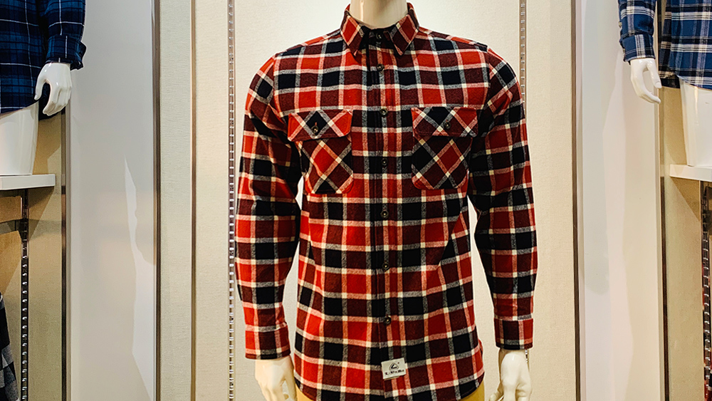 Camisa informal de algodón a cuadros teñida de hilo de manga larga suave de alta calidad para hombre